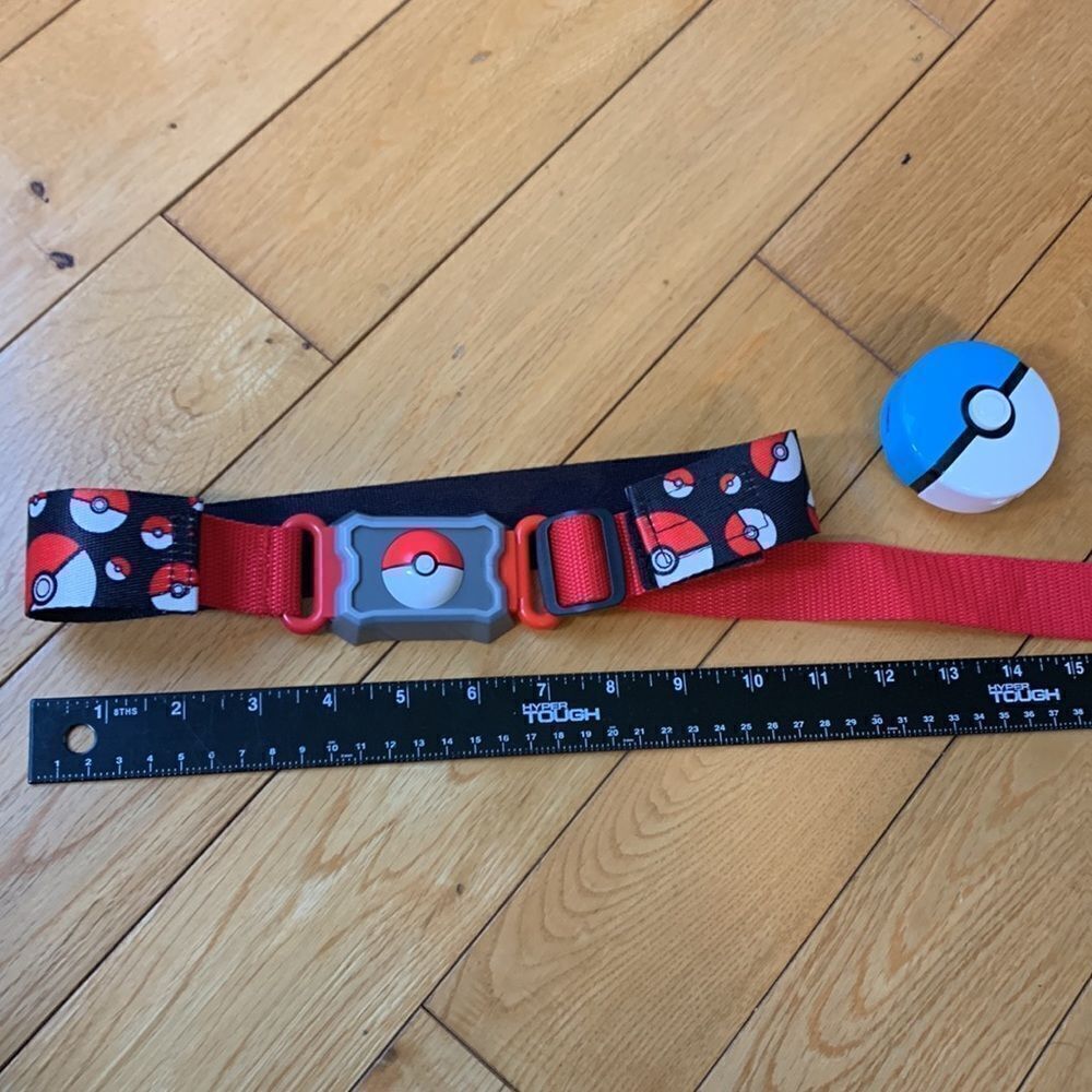 2016 Pokemon Nintendo Clip N Carry  Poke Ball Belt 2018 Shooter adjustable wear